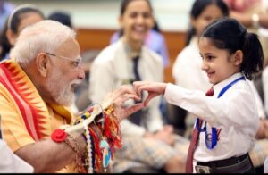 प्रधानमंत्री आवास पर रक्षाबंधन: स्नेह और आशीर्वाद के साथ मनाया गया पर्व